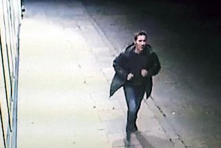 Warszawa. Policja szuka tego bandyty, mężczyzna pobił przechodnia na Modlińskiej