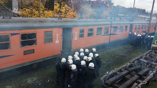 Demolka pociągu w Iławie. Stu policjantów w akcji