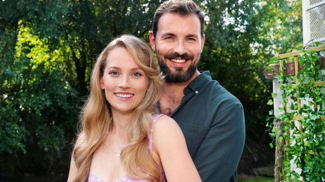 Barwy szczęścia odc. 2756. Renata (Anna Mrozowska), Marcin Kodur (Oskar Stoczyński)