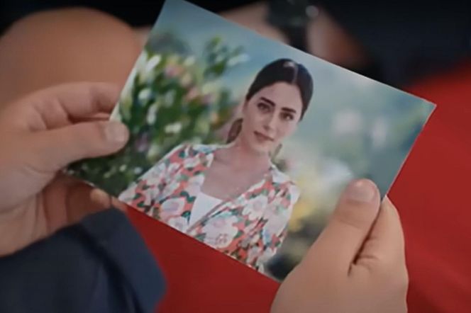 Yusuf otrzymuje zdjęcia ciotki 