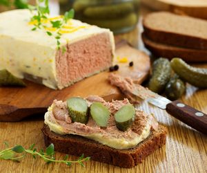 Pasztet strasburski z wątróbek gęsich