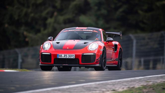 Porsche 911 GT2 RS MR nowym królem Nürburging-Nordschleife