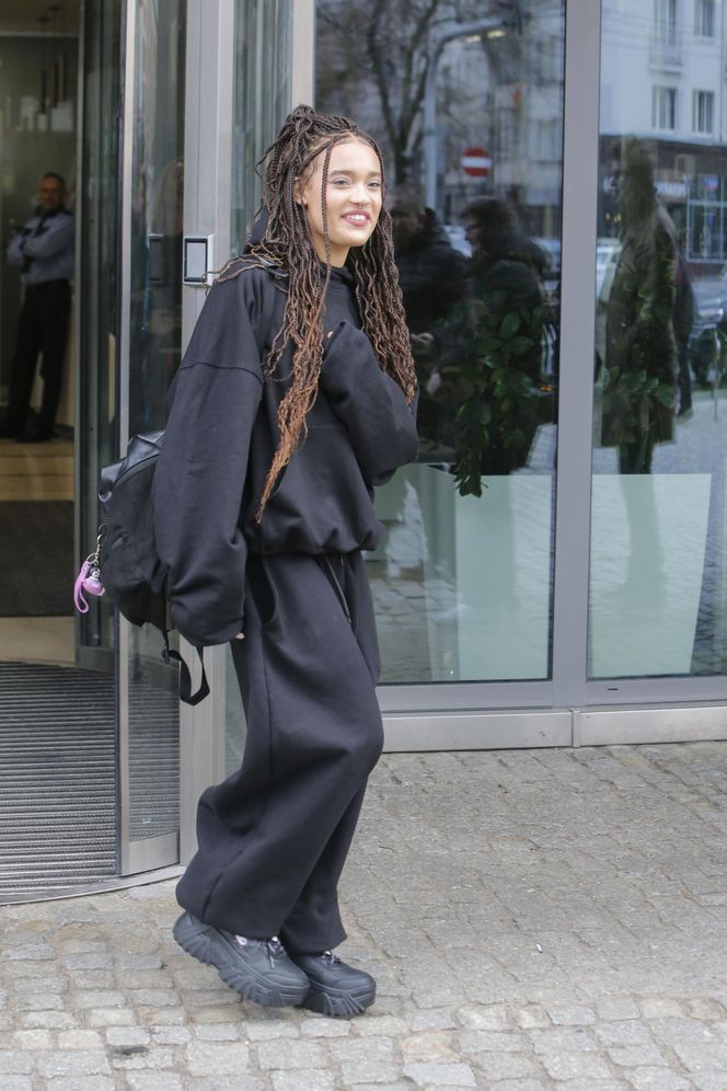 Sara James ma 17 lat i... szokuje wyglądem! Zobacz wszystkie metamorfozy