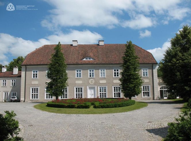 Ten pałac ma ponad 400 lat! Wyjątkowe miejsce na mapie woj. warmińsko-mazurskim