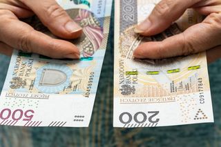Podwójne 800+ w sierpniu. Komu przysługuje? Decyduje konkretna data