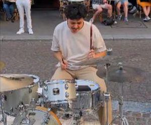 Flashmob w Paryżu - Bohemian Rapsody