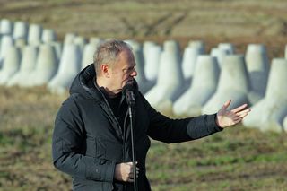 Premier odwiedził Tarczę Wschód. Zobaczył pierwszy wybudowany odcinek 