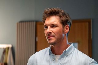 M jak miłość. Mikołaj Roznerski ma powody do radości! Sprawdził się w nowej roli i podbił serca widzów