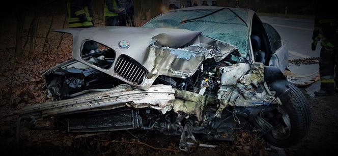 Wypadek w Pędzewie - BMW zmasakrowane!
