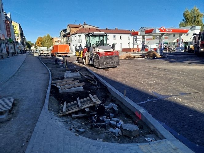 Na ul. Floriańskiej w Siedlcach powstaje nowe rondo ósemkowe i nowa nawierzchnia