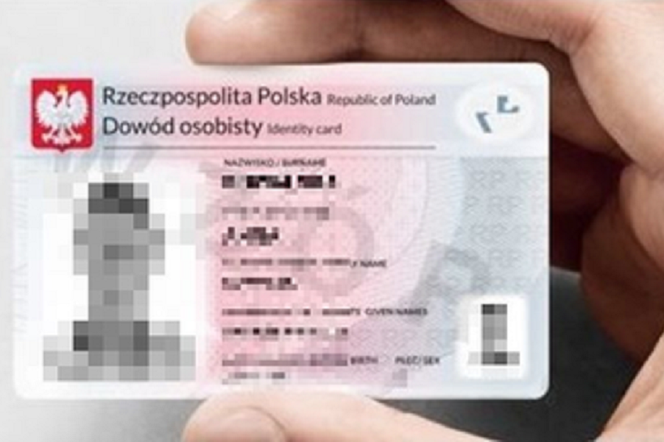 Wrocławianin kupił fałszywy dowód osobisty i poszedł do banku na Popowicach