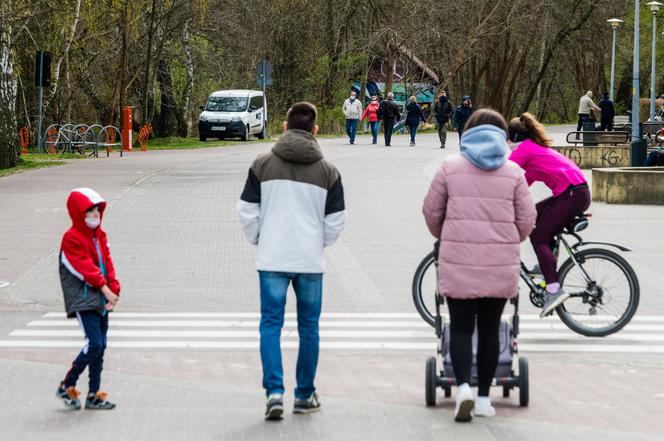 Nadmorskie spacery znów legalne, ale...o tym warto pamiętać