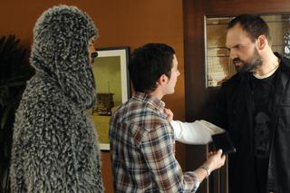 Wilfred. Ryan Newman (Elijah Wood), Wilfred (Jason Gann)