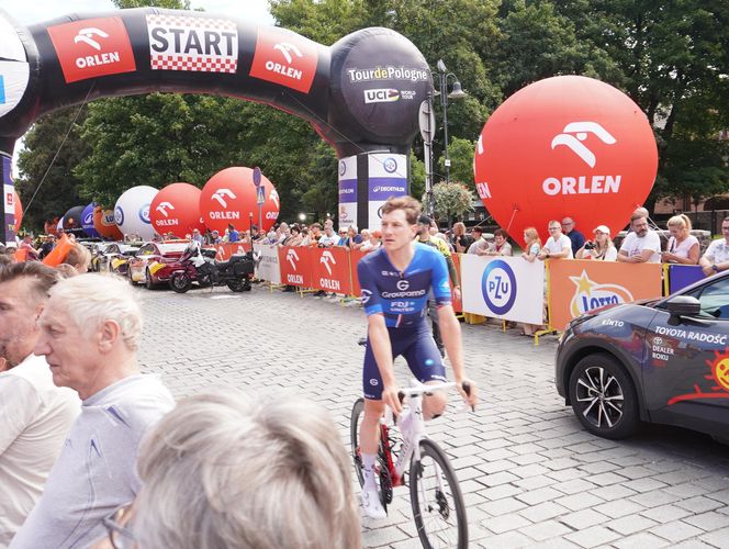 Tour de Pologne 2025. Start w Katowicach Nikiszowcu