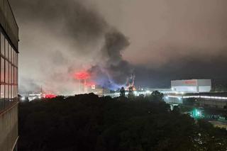 Pożar w Łodzi. Przy Szczecińskiej płonęła hala produkcyjna