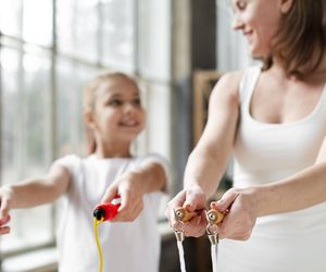 Podział na grupy na WF: decyzja szkoły czy MEN? Sprawdź szczegóły