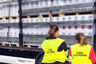 Próbowali przemycić gazy cieplarniane w ciężarówce. Zabezpieczono ponad 4000 butli