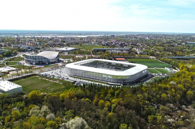 Co z nowym stadionem Wisły Płock? Decyzja radnych przybliża do jego powstania