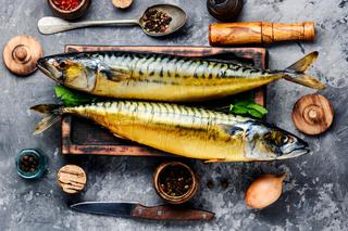 Ktoś nie słyszał o kwasach omega-3? Jedzcie makrele, to najtańsze ich źródło