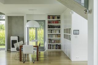 Projekt wnętrz domu rodzinnego w stylu minimalistycznym