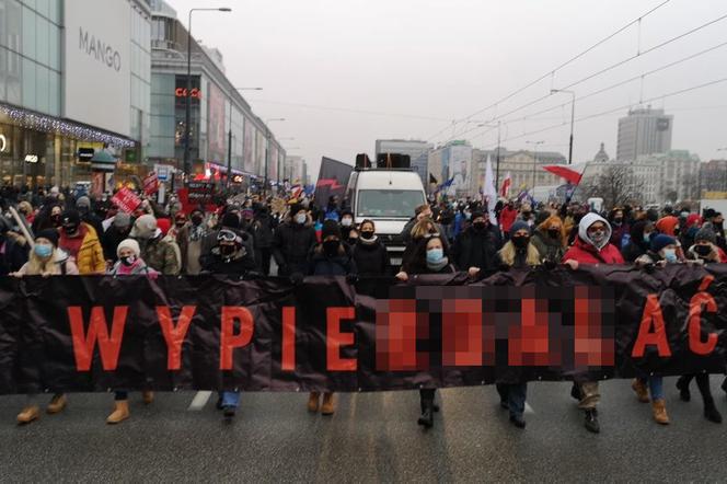 Gruntujemy cnoty niewieście. Kolejny protest kobiet w Warszawie. W poniedziałek wyjdą na ulice