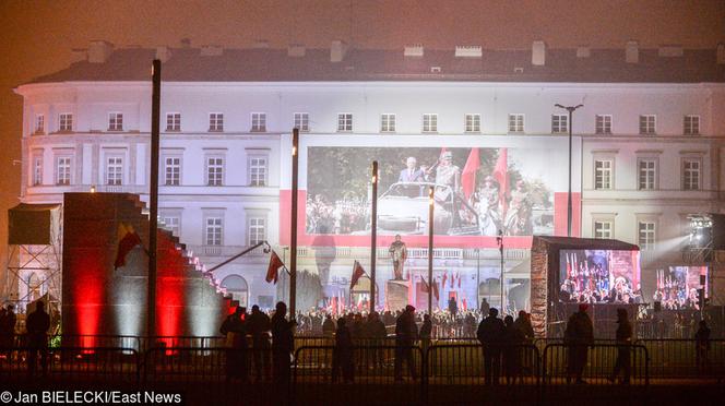Jarosław Kaczyński na uroczystości odsłonięcia pomnika brata