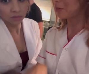 M jak miłość. Aneta (Ilona Janyst), Kama (Michalina Sosna)