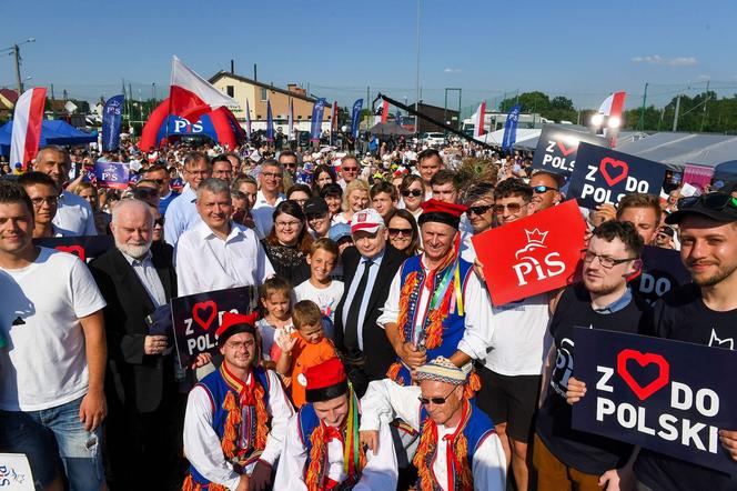 Jarosław Kaczyński na pikniku w Woli Rędzińskiej