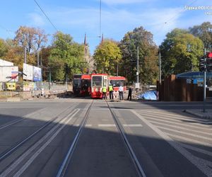 tramwaj potrącił nastolatków