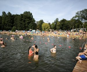 Długi sierpniowy weekend na plaży w Osiecznej