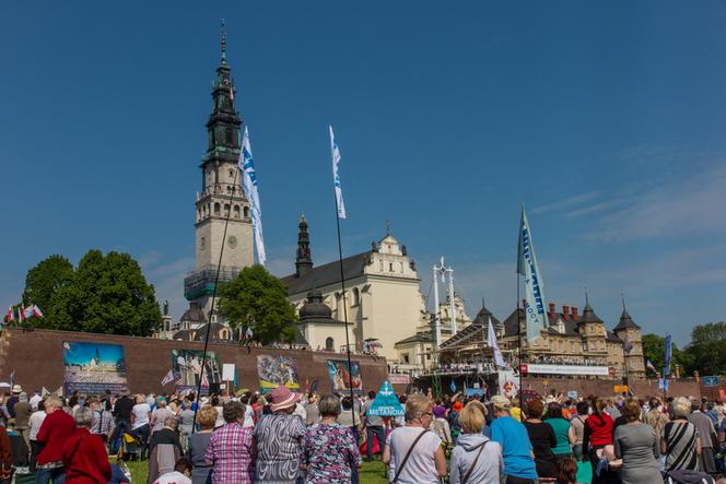Częstochowa: Jasna Góra - piesi pielgrzymi z Przemyśla i Poznania - wiadomosci.com