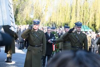 Obchody 5 rocznicy katastrofy smoleńskiej na warszawskich Powązkach.