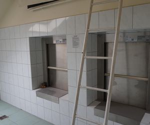 Dawny Szpital Uniwersytecki przy ul. Kopernika w Krakowie - windy 