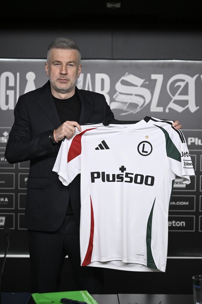 Nowy trener Legii Edward Iordanescu to klon słynnego aktora z Hollywood! Zobaczcie sami, podobni? 