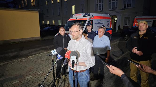 Wypadek w pobliżu Konotopu  - autobus z tirem 