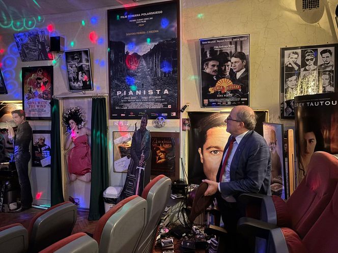 Sala kinowa w Zespole Szkół Akademickich 