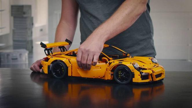 LEGO Technic Porsche 911 GT3 RS