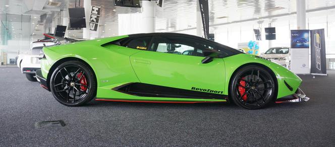Lamborghini Huracan RevoZport