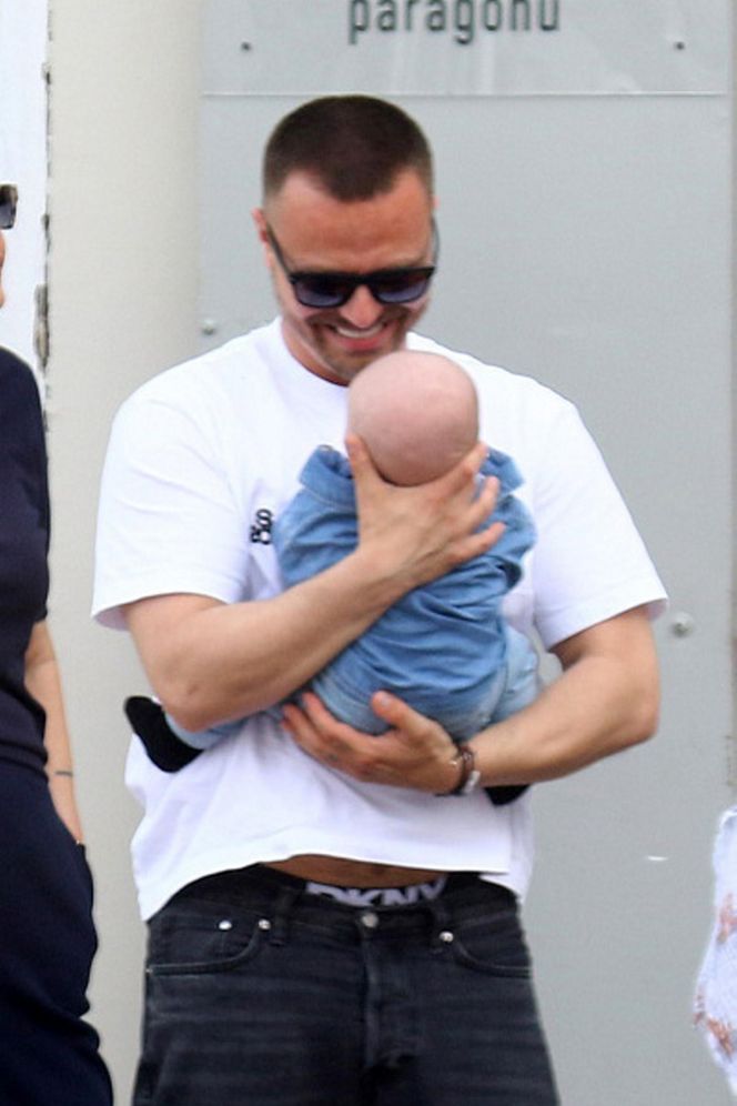 Marcin Hakiel z Dominiką i synkiem Romeo w Sopocie