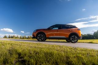 Peugeot 2008 1.2 PureTech 155 KM EAT8 GT Pack