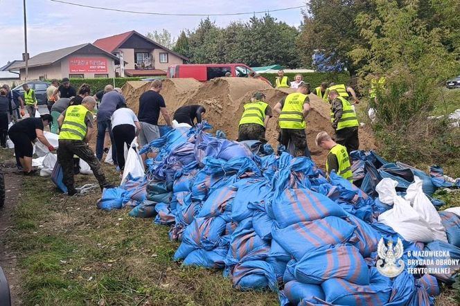 Już ponad 400 terytorialsów z Radomia zaangażowanych w działania przeciwpowodziowe