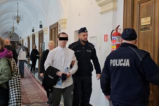 Nikt nie pomógł pobitemu na śmierć Piotrowi w mieszkaniu pełnym ludzi