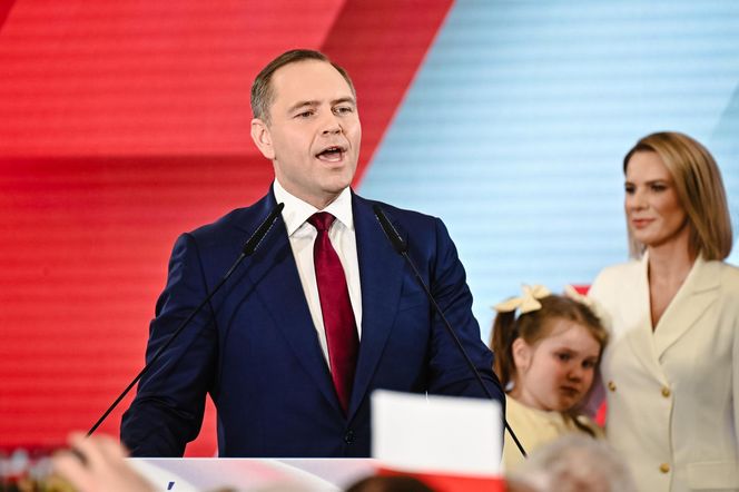 Karol Nawrocki z rodziną. Jego córka skradła show na wieczorze wyborczym