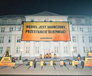 Węgiel jest skończony. Protest przed Ministerstwem Przemysłu w Katowicach 