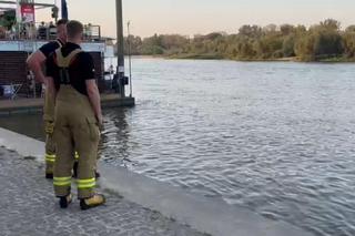 Skoczył z mostu do wody! Poszukiwania trwały wiele godzin