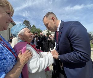 Karol Nawrocki z małżonką w USA. Tak przyjęto ich w Doleystown