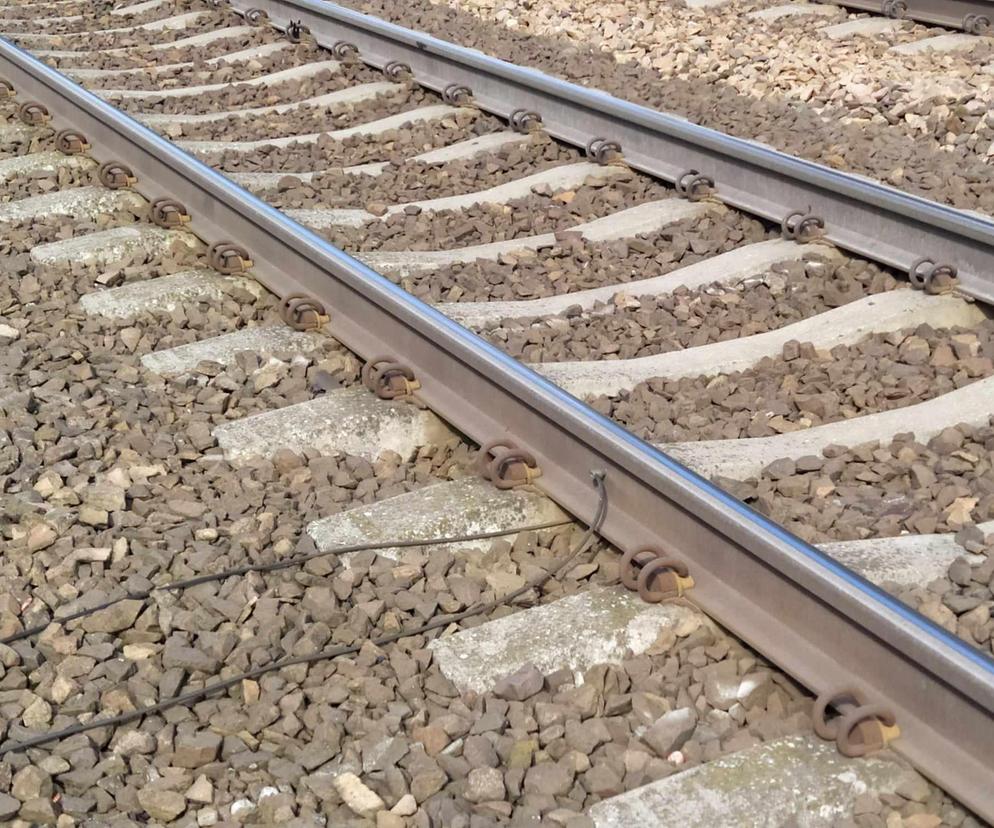 Garwolińska policja wyjaśnia okoliczności tragicznej śmierci 35-latka na przejeździe kolejowym