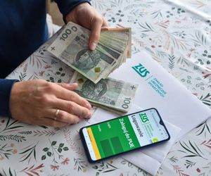 ZUS rusza z wypłatami w sierpniu. Kto dostanie pieniądze najszybciej?