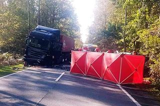 Wypadek w Katowicach. Kobieta zginęła w zderzeniu z TIRem