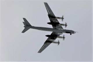Bombowiec strategiczny Tu-95MS. Dobrze widoczne pylony dla pocisków Ch-101